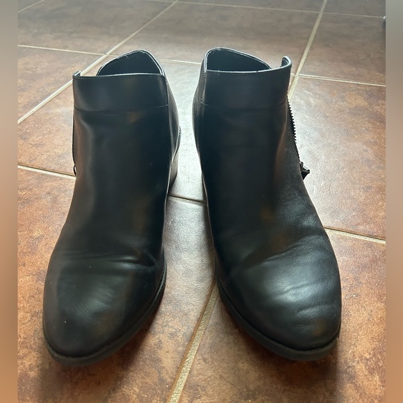 Time and Tru Shoes - Boots